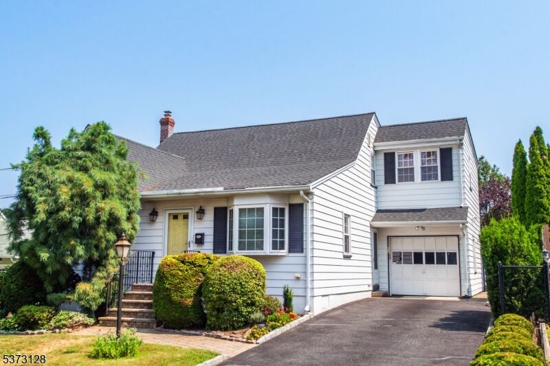 Property Photo:  38 Forest Way  NJ 07013 