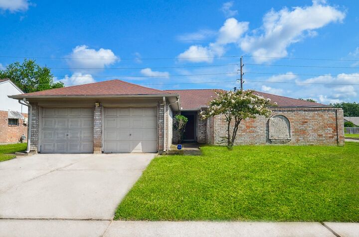 15802 Fox Springs Drive  Houston TX 77084 photo