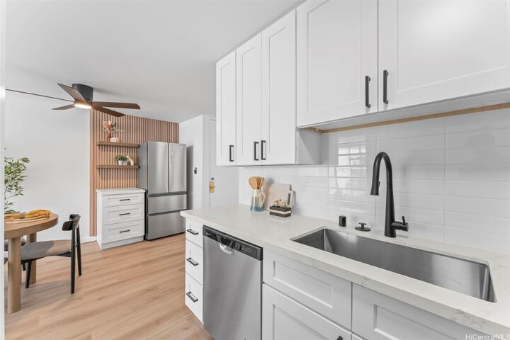 5055 Likini Street D226  Honolulu HI 96818 photo
