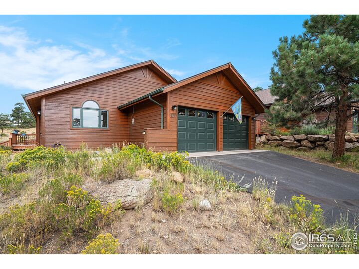 Property Photo: 677 Cedar Ridge Cir CO 80517