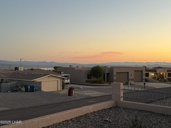 Property Photo: 1399 Arroyo Ln AZ 86404