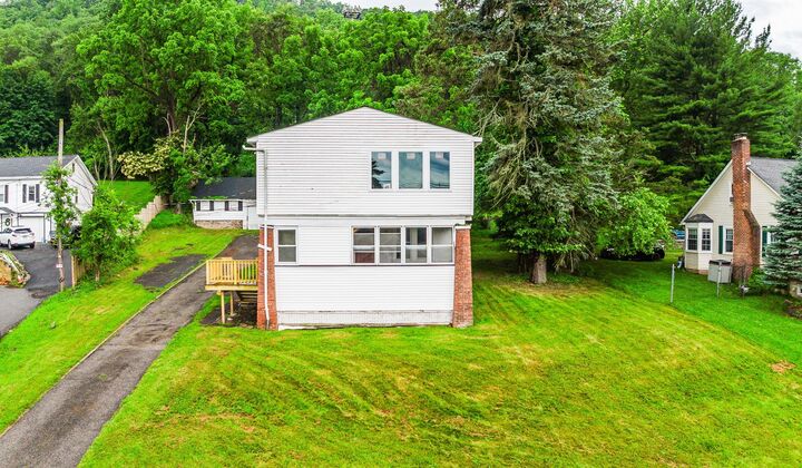 Property Photo:  259 Westside Avenue  NY 10927 