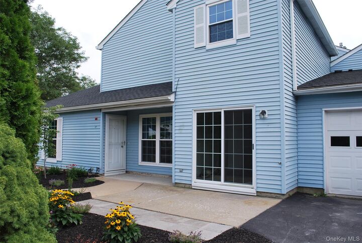 Property Photo:  47 Weathervane Way  NY 10990 
