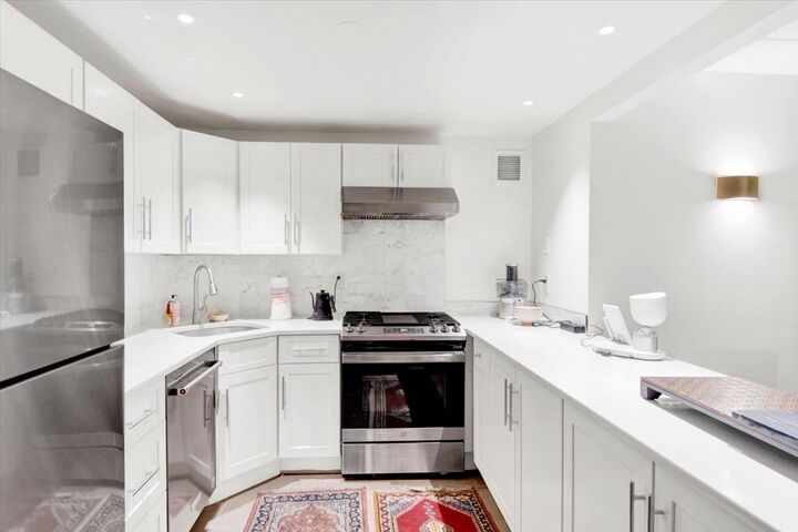 Property Photo: 1376 Midland Avenue 106 NY 10708