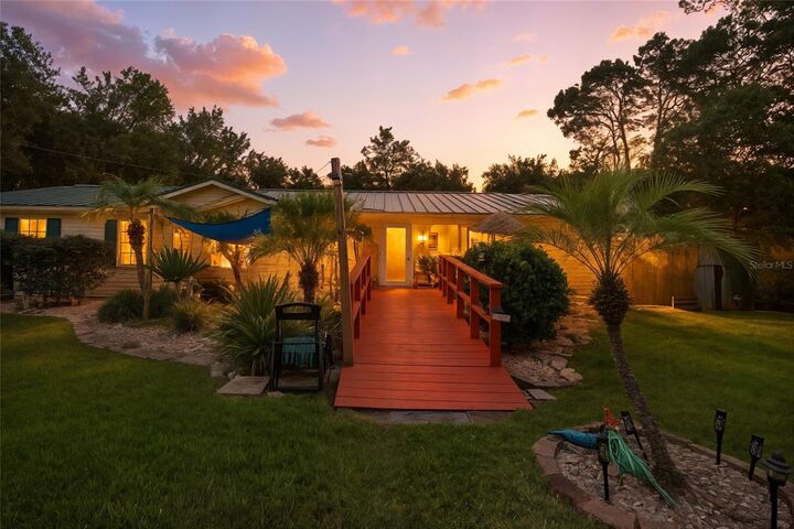 Property Photo: 29913 Briarthorn Loop FL 33545