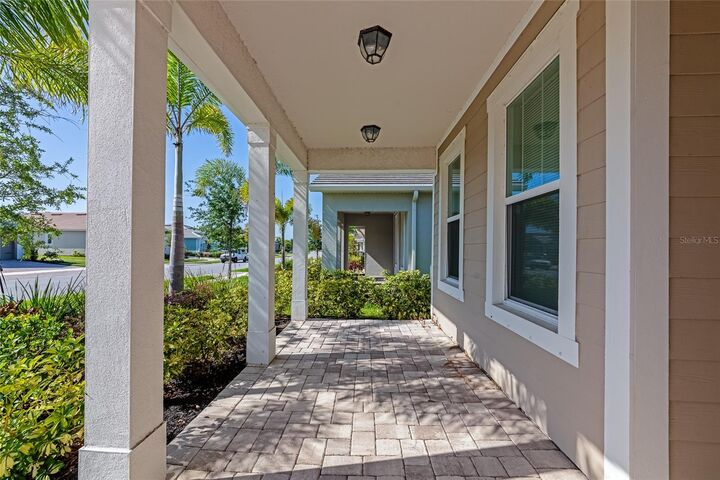 Property Photo:  5798 Long Shore Loop  FL 34238 