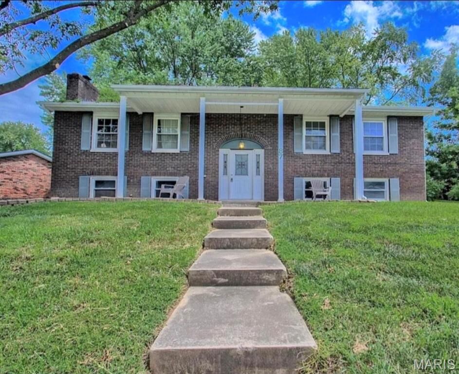 Property Photo: 87 Glendale Drive IL 62034