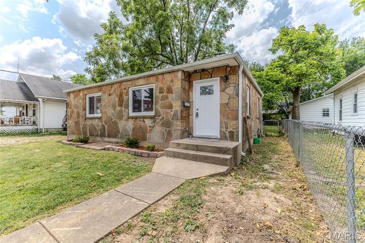 Property Photo:  371 N Washington Avenue  MO 65536 