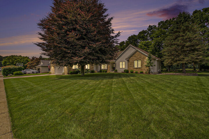 2540 Meadowbrook Lane  Jackson MI 49201 photo