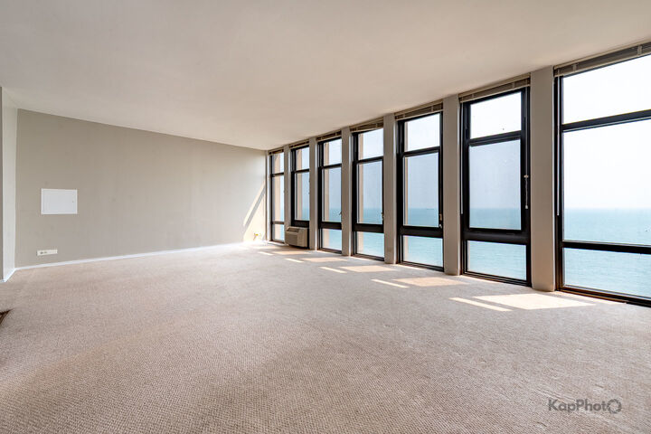 Property Photo: 6700 S South Shore Drive 14A IL 60649