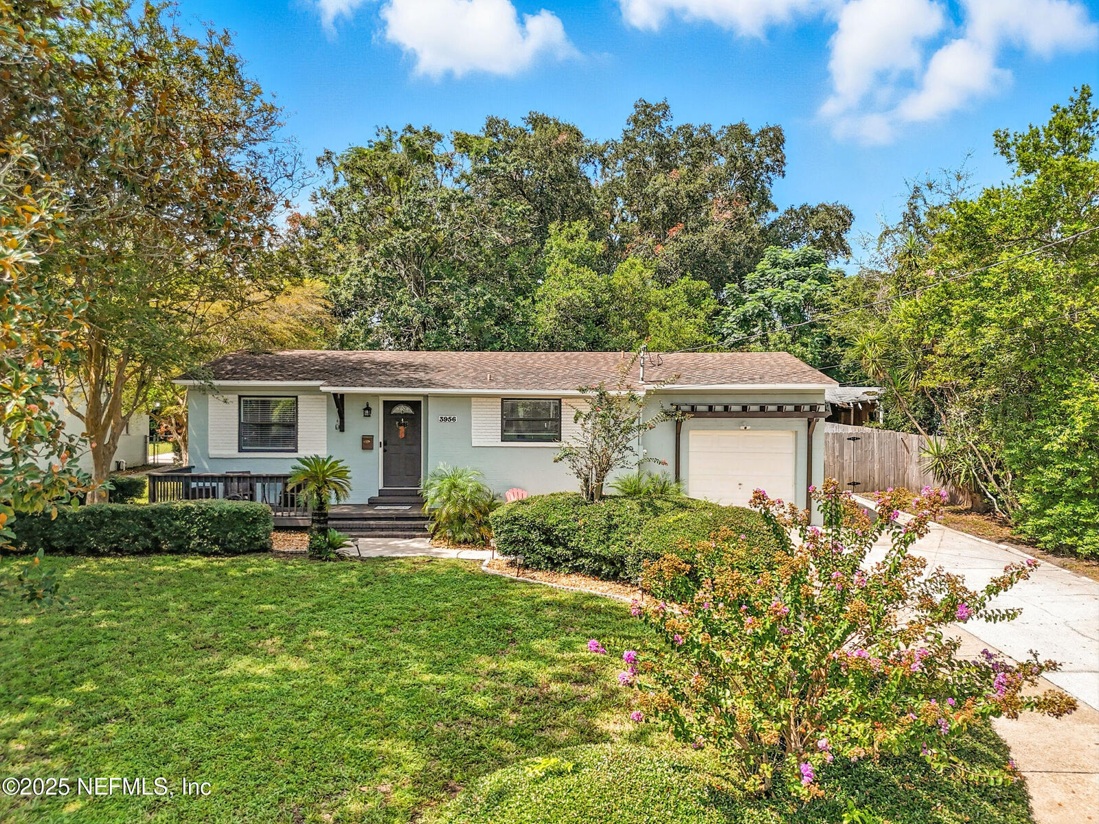 Property Photo: 3956 Marianna Road FL 32217