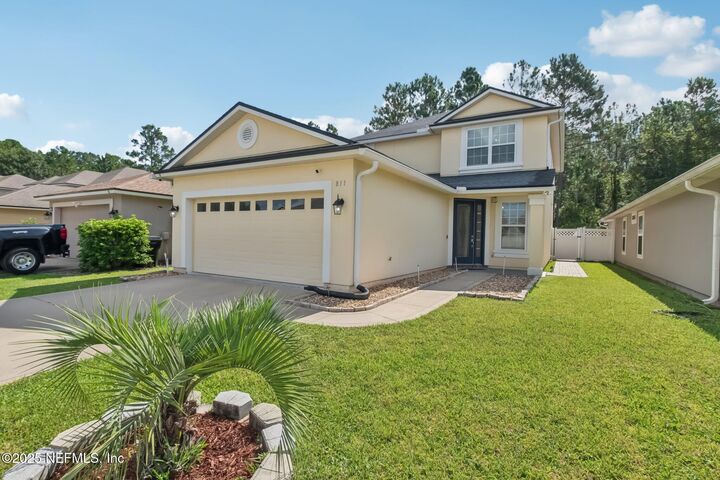 Property Photo: 811 Glendale Lane FL 32065