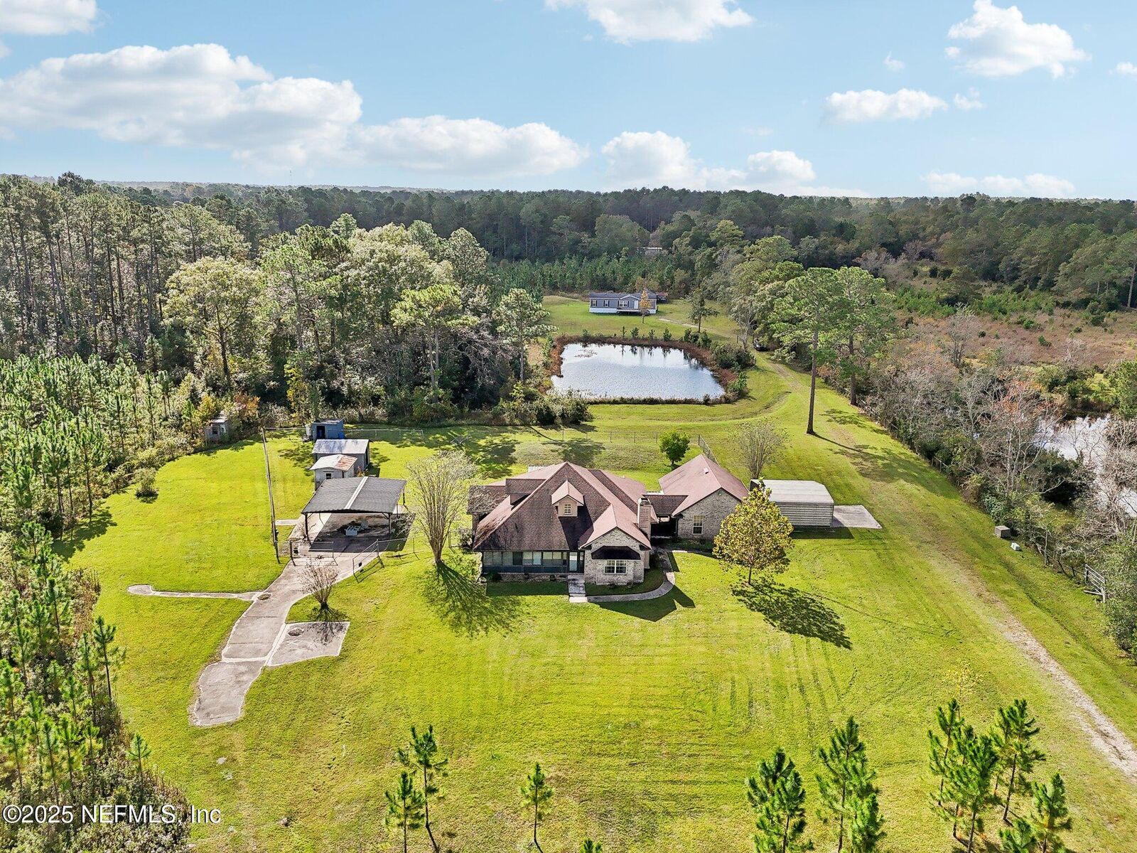 Property Photo: 10720 Garden Street FL 32219