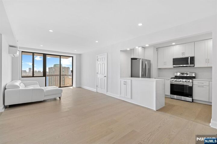 Property Photo: 45 River Drive 3114 NJ 07310