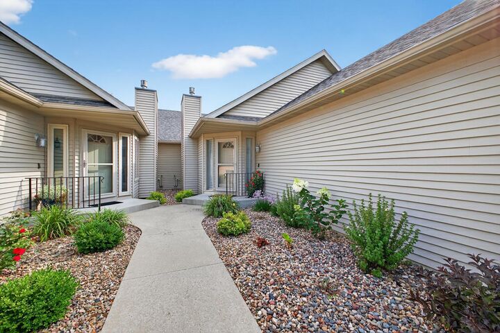 Property Photo: 1129 Essex Parkway NW MN 55901