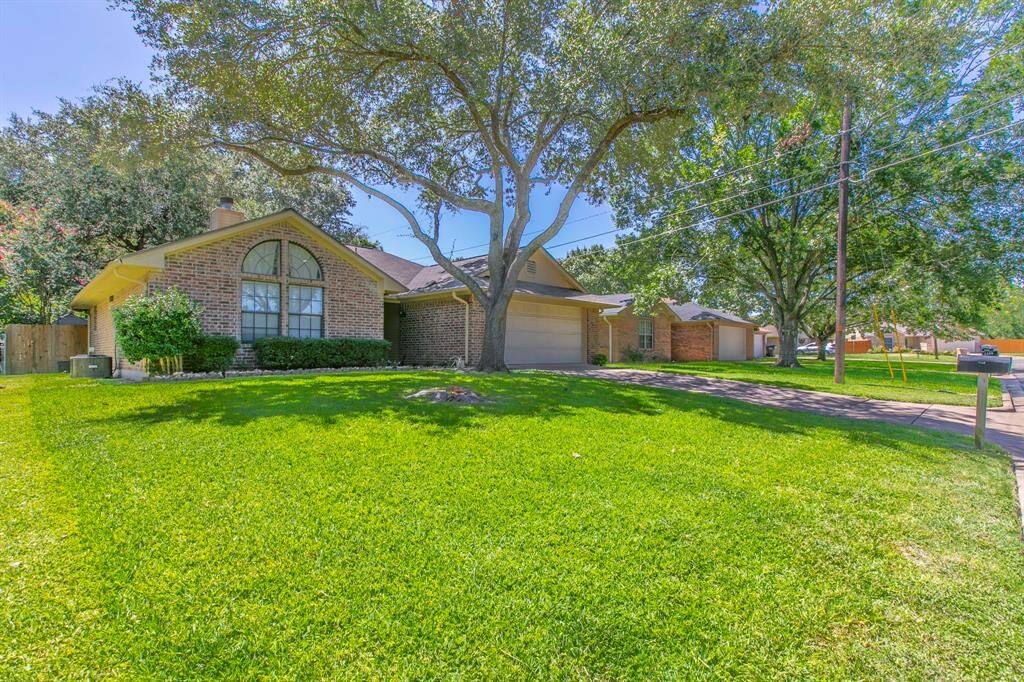 Property Photo:  1815 Riata Drive  TX 76712 