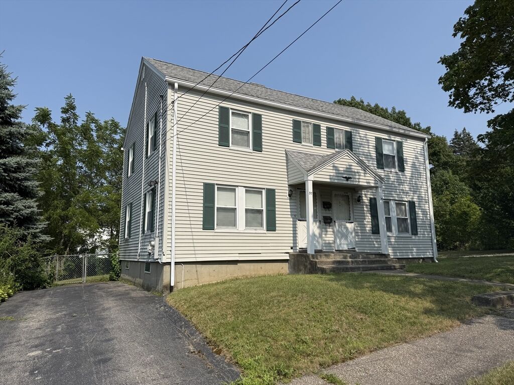Property Photo:  37-39 Pocasset Ave  MA 01606 