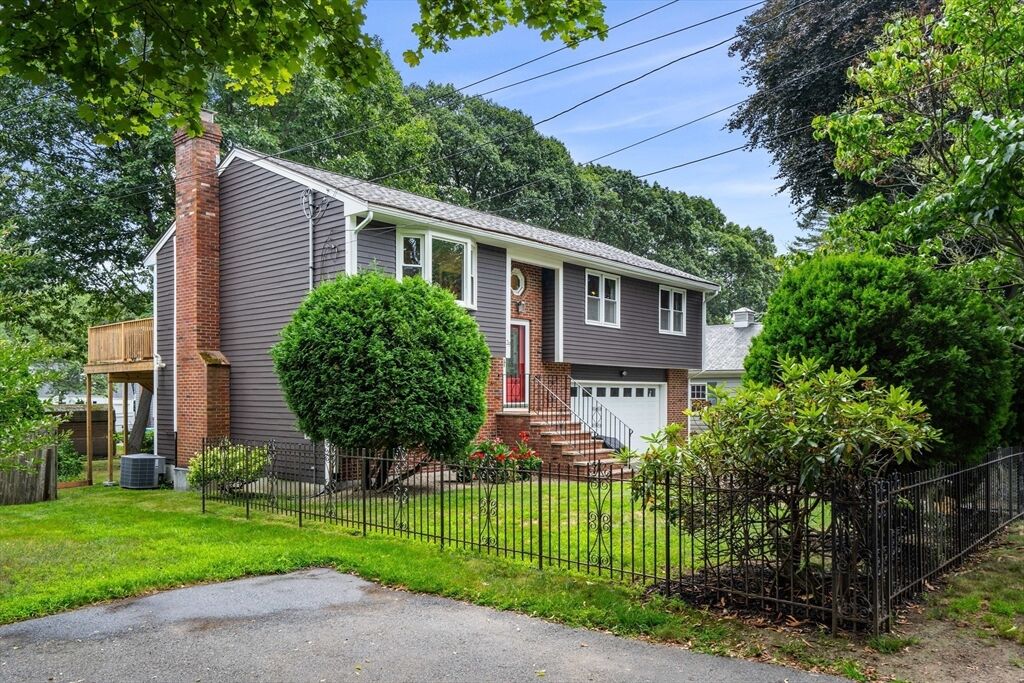 Property Photo:  29 Brooks Ter.  MA 01907 