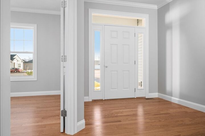 Property Photo: 39 Crestwood Circle 42 MA 01588