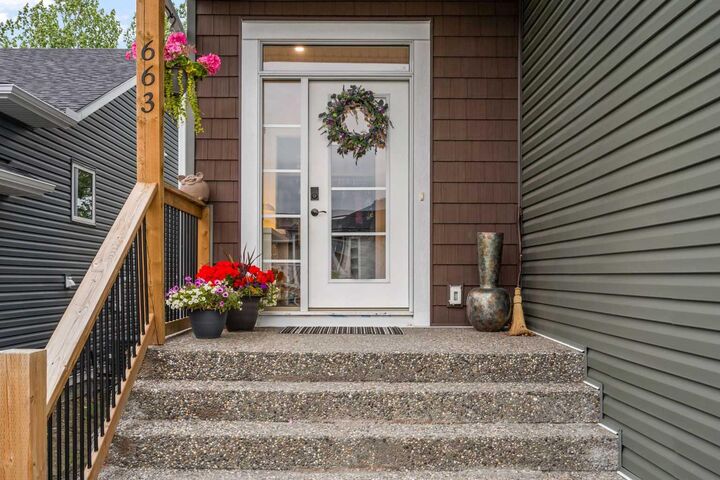 Property Photo: 663 Anderson Road AB T0L 2A0