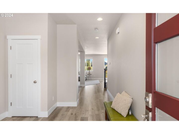 Property Photo: 14964 SW Belvoir Ct OR 97224