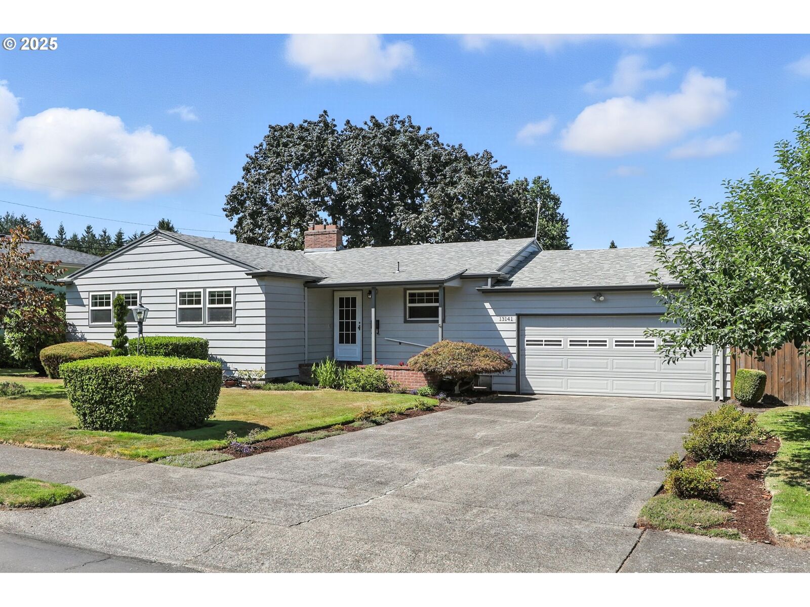 Property Photo:  13141 NE Eugene St  OR 97230 