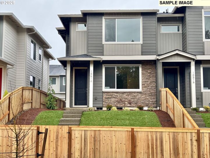 Property Photo: 18409 NE 43rd Pl Lot 199 WA 98686