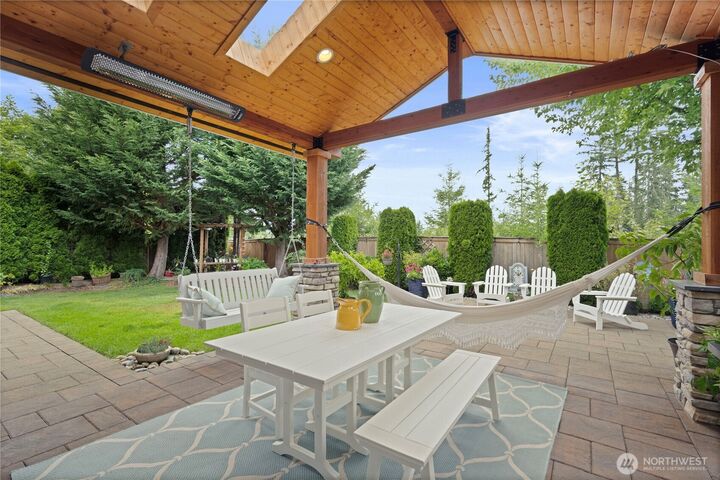Property Photo:  11008  243rd Avenue NE  WA 98053 