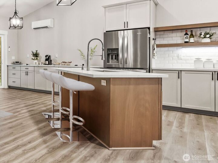 Property Photo: 4464 Eastway Drive SE WA 98366