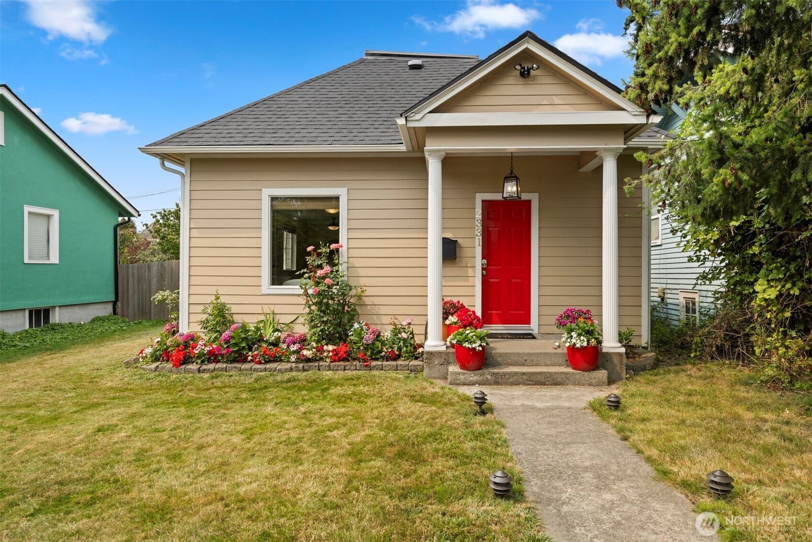 Property Photo:  2331  Lincoln Street  WA 98225 