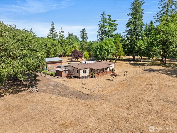 Property Photo:  815 W Cedar Street  WA 98568 