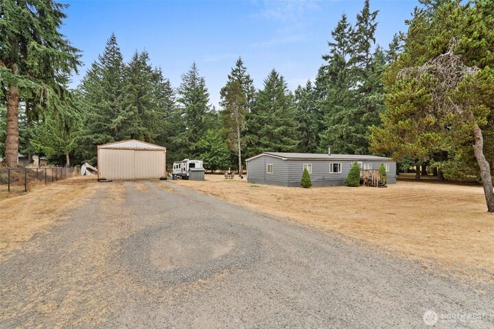 19121  Elderberry Street SW  Rochester WA 98579 photo