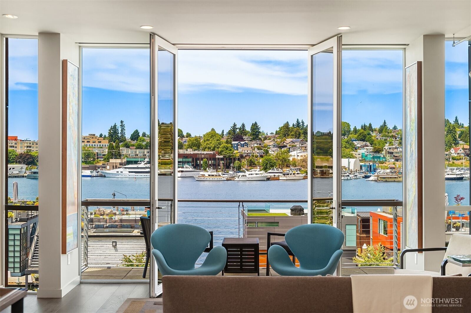 Property Photo:  2836  Fairview Avenue E  WA 98102 