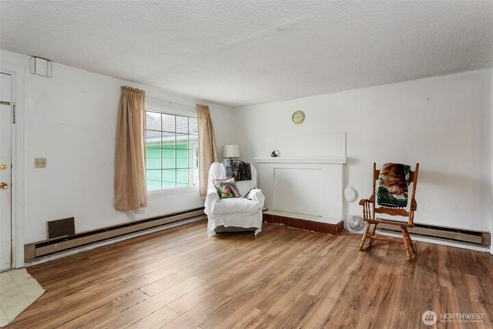 Property Photo:  13230  Beverly Park Road  WA 98275 