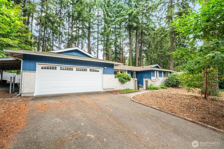Property Photo: 7026 36th Street Ct NW WA 98335