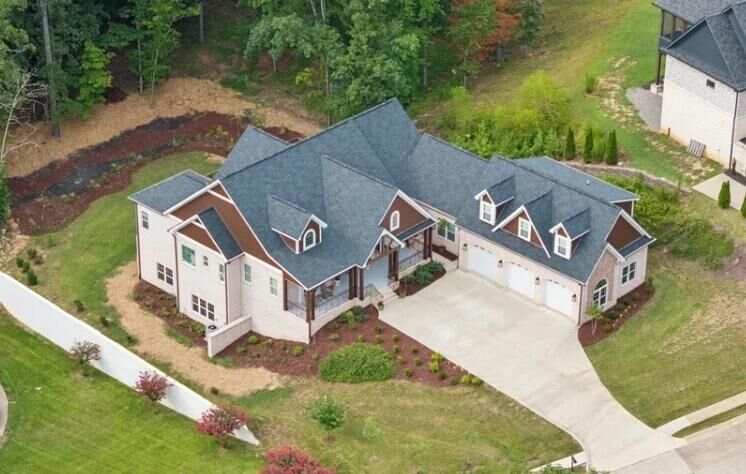 Property Photo:  717 Pembridge Circle NW  TN 37312 