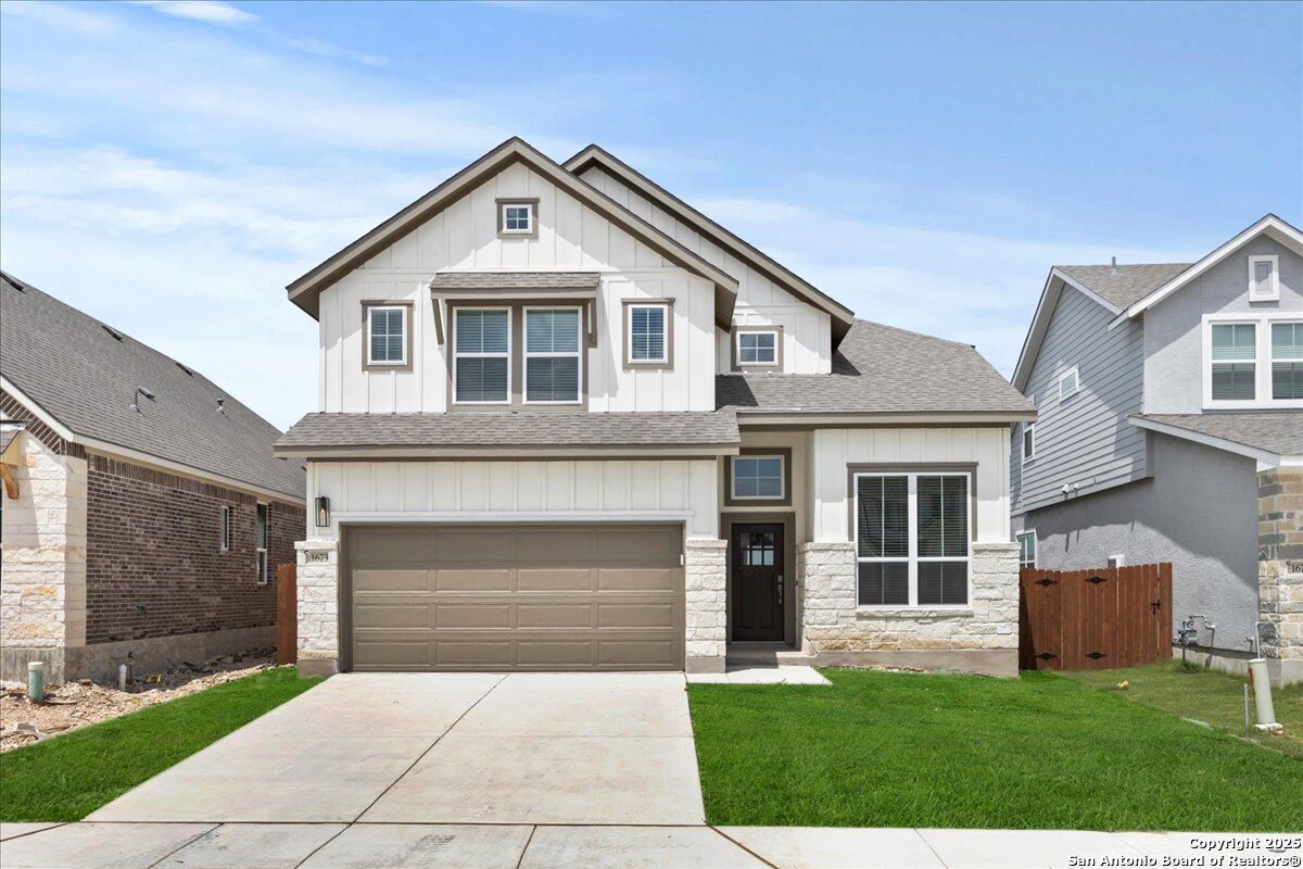 Property Photo: 1673 Couser Avenue TX 78132