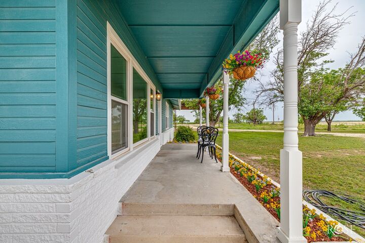 Property Photo: 17865 W Hwy 87 TX 76955