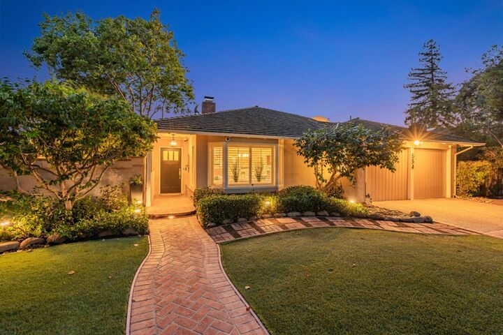 Property Photo:  534 Hilbar Lane  CA 94303 
