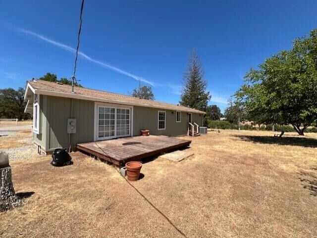 Property Photo: 10293 Candy Cane Lane CA 96003