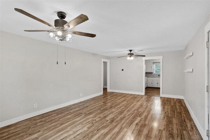 Property Photo: 617 Cass St Street LA 70663