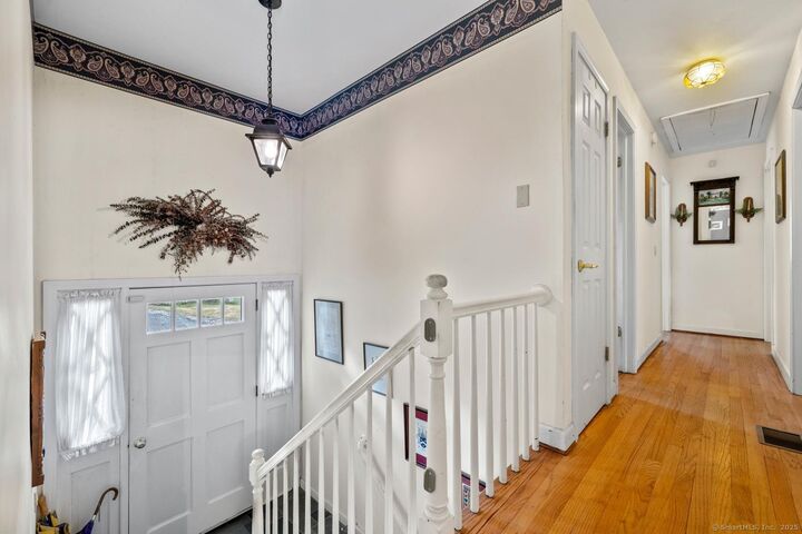 Property Photo:  6 Birch Circle  CT 06409 