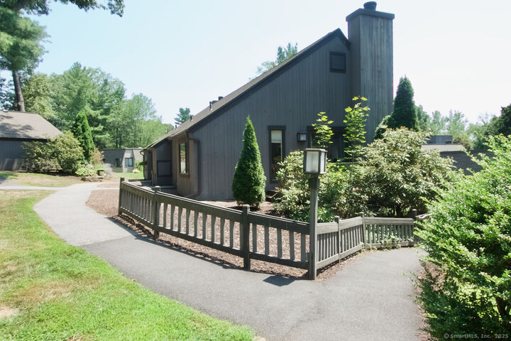 142 Mallard Drive 142  Avon CT 06001 photo