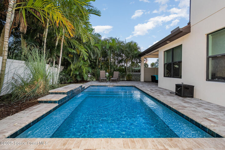 Property Photo: 115 Enclave Avenue FL 32937