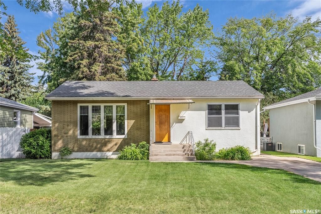 Photo de la propriété:  1117 3rd Street E  SK S7H 1N1 