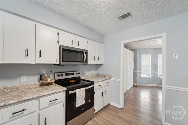 Property Photo:  756 Robin Hood Drive  GA 31313 