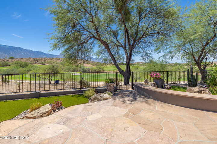 Property Photo:  62749 E Terrace Wind Drive  AZ 85739 