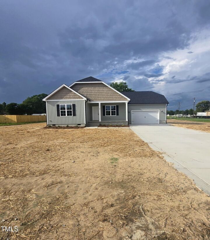 Property Photo: 24 Roll Tide Court NC 27501