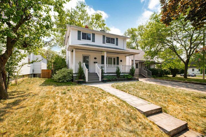 Photo de la propriété:  31 Furnival Road  ON M4B 1W4 
