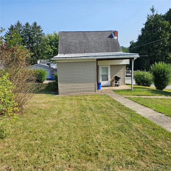 Property Photo:  2416 26th Street  PA 15010 